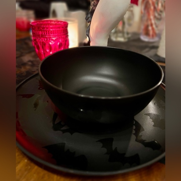 New Haunted Elegance Etched Black Bat Dinnerware 3-Piece Set - Picture 3 of 16